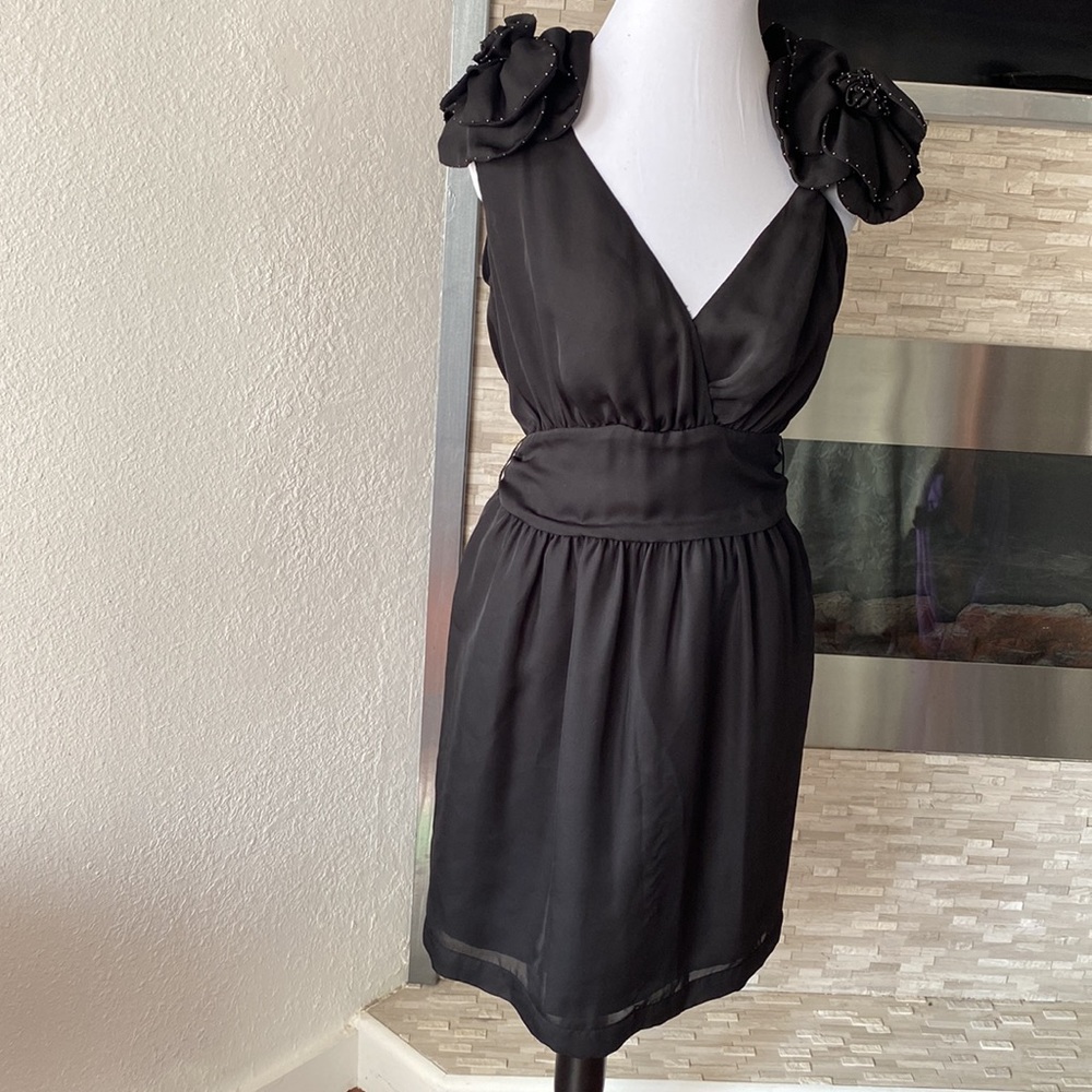 SISLEY BLACK DRESS WITH ROSE PETALS SHOULDER SIZE MEDIUM